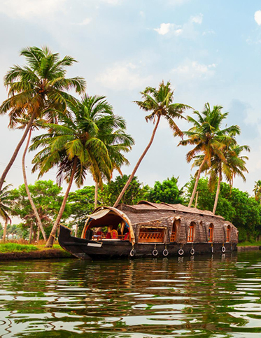 Kerala Backwaters with Holiday Besties